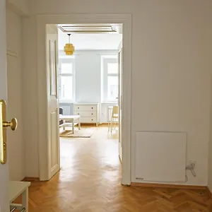  Apartment Barnabitengasse